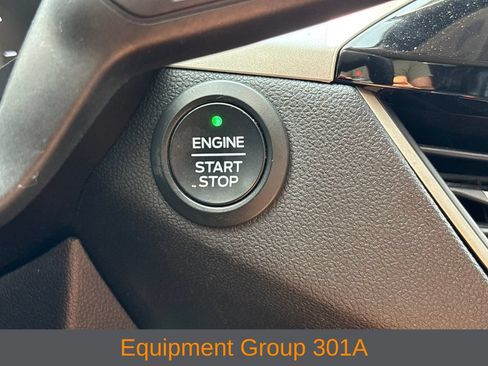 Used 2020 Ford Escape SEL FWD image 13