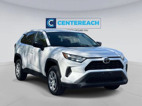 Used 2024 Toyota RAV4 LE AWD/4WD image 2