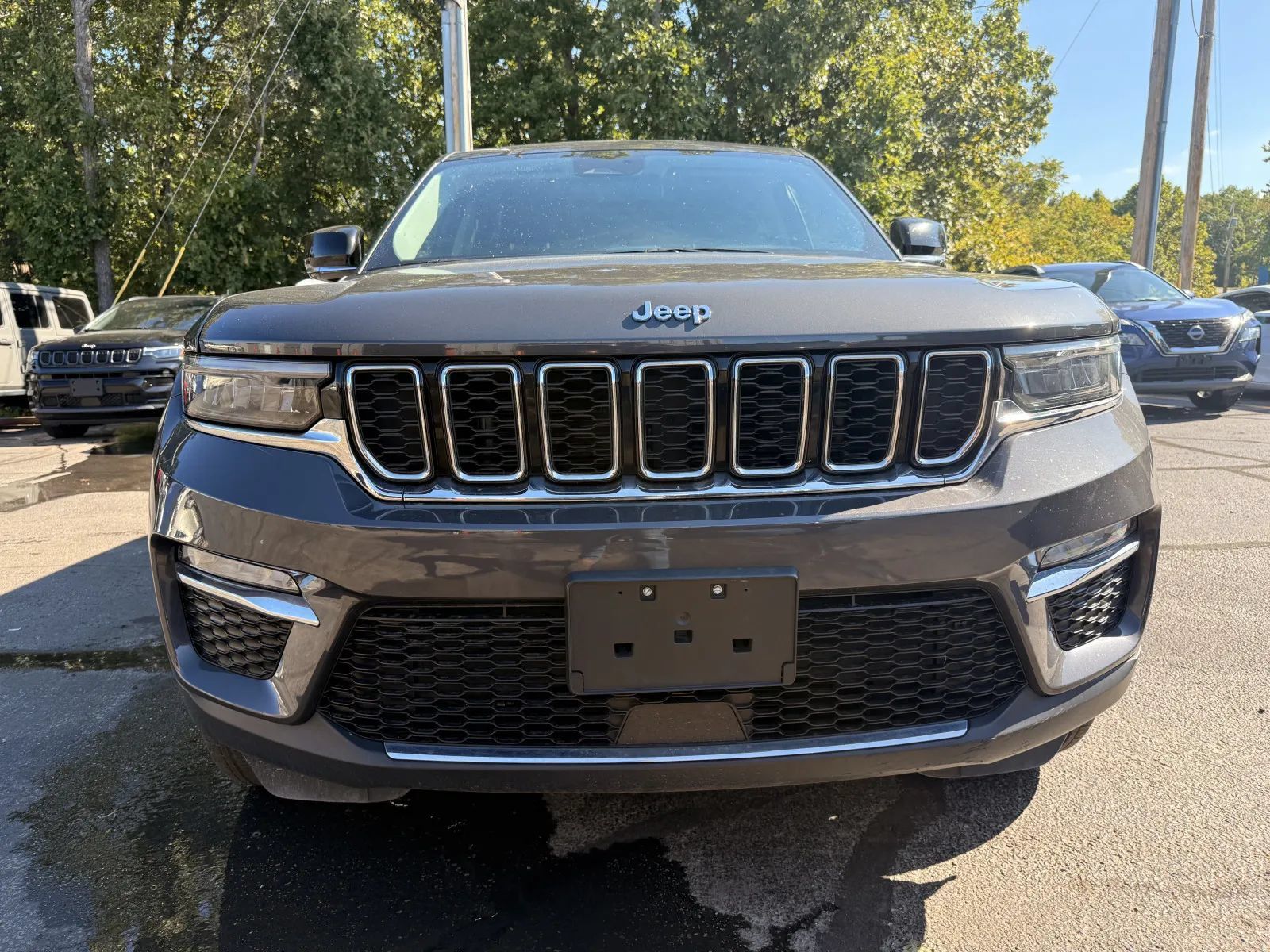 Used 2023 Jeep Grand Cherokee 4WD 4xe image 6