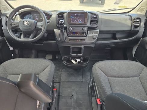 Used 2023 RAM ProMaster 2500 FWD image 10