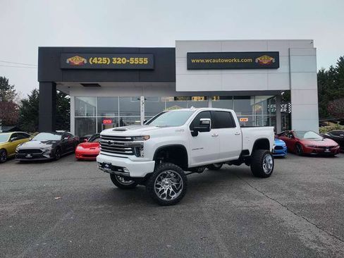 Used 2020 Chevrolet Silverado 2500 High Country w/ Z71 Off-Road Package image 2