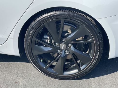 Used 2023 Genesis G70 3.3T w/ Sport Advanced Package image 30