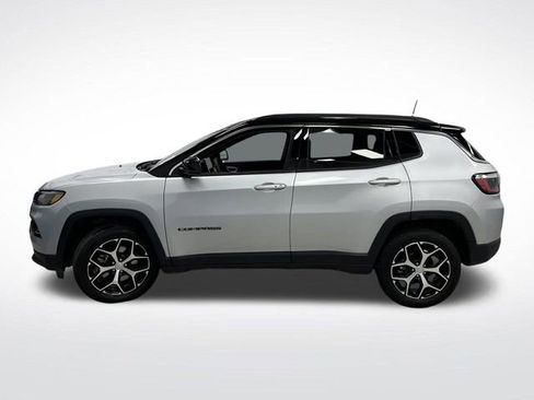 Certified 2024 Jeep Compass Limited image 11