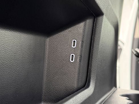 Used 2024 Volkswagen Atlas Peak Edition SE image 35