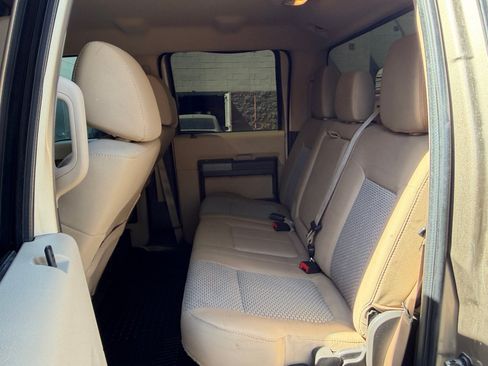 Used 2011 Ford F250 XLT w/ XLT Premium Pkg AWD/4WD image 24