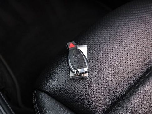 Used 2019 Mercedes-Benz GLC 300 w/ Premium Package image 54