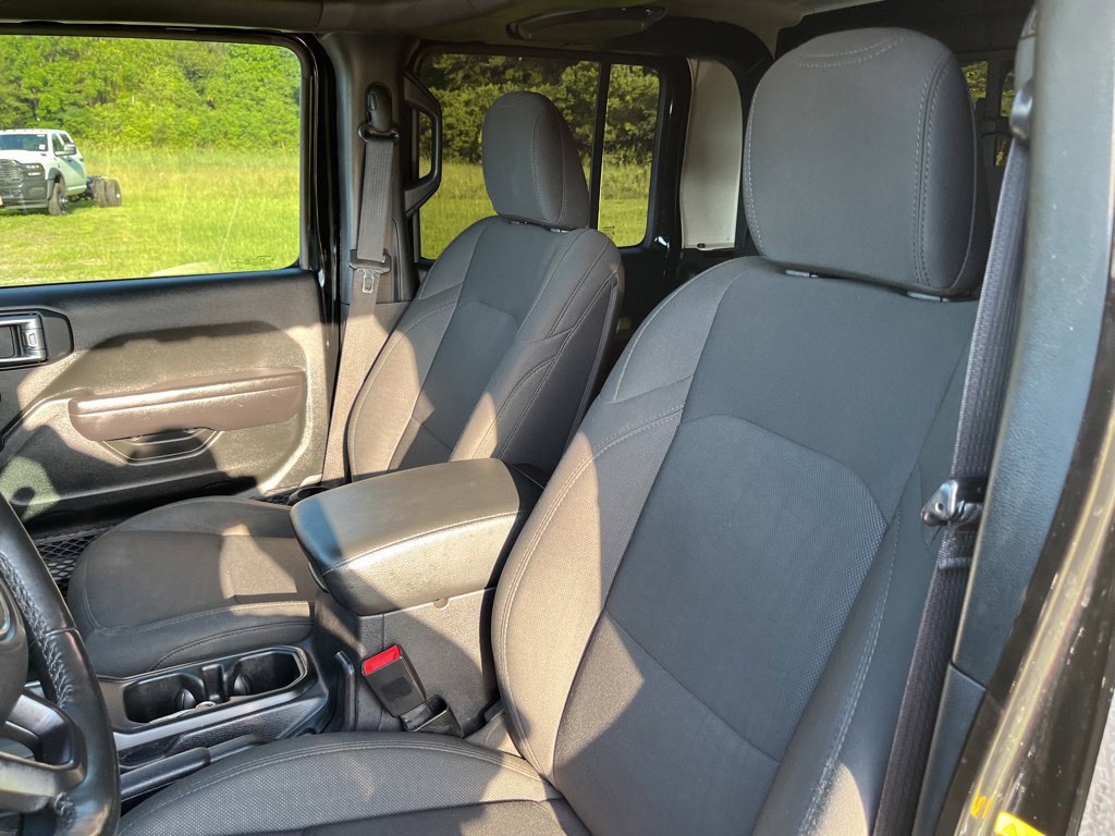Used 2020 Jeep Gladiator Sport w/ Quick Order Package 24S AWD/4WD image 13