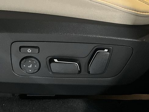 New 2026 BMW X3 xDrive30 w/ Premium Package image 12