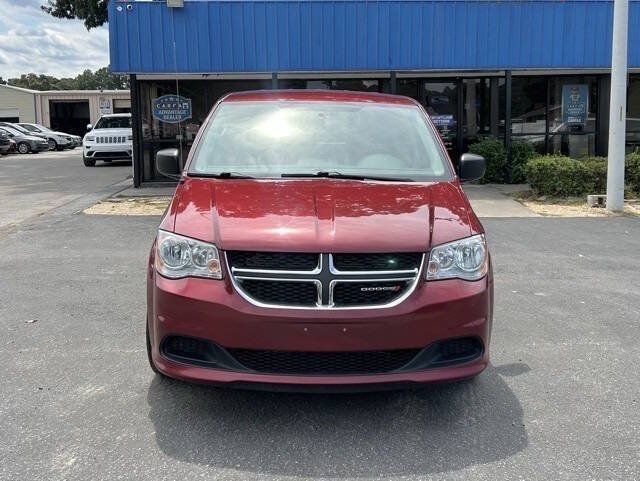Used 2015 Dodge Grand Caravan American Value Package w/ UConnect Hands-Free Group FWD image 3