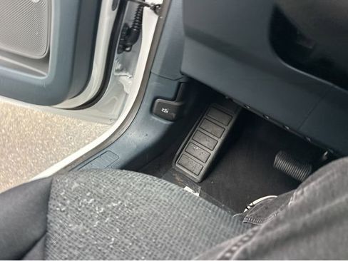 New 2026 Ford Maverick XL image 8