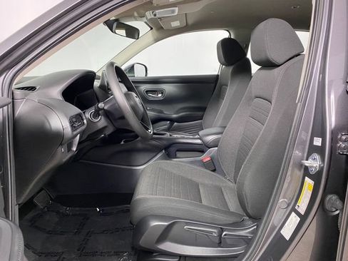 Used 2025 Honda HR-V LX image 10