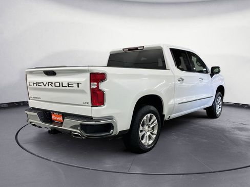 Used 2025 Chevrolet Silverado 1500 LTZ AWD/4WD image 7