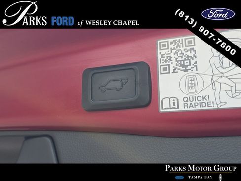 Used 2023 Toyota RAV4 Limited AWD/4WD image 9