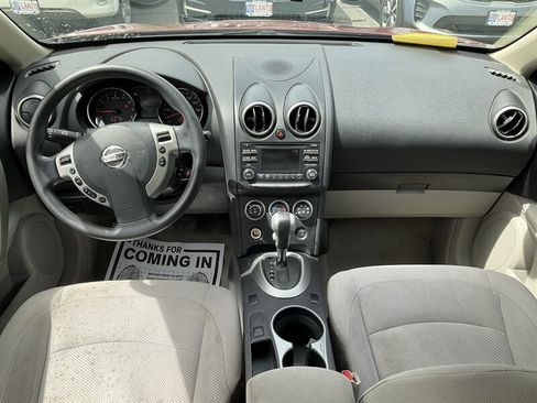 Used 2015 Nissan Rogue S w/ Convenience Package AWD/4WD image 17