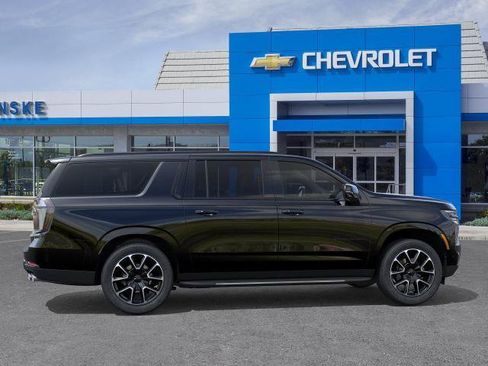 New 2026 Chevrolet Suburban RST w/ Comfort Package RWD image 5