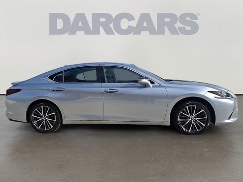 Used 2023 Lexus ES 350 w/ Premium Package image 7