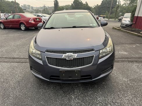 Used 2014 Chevrolet Cruze LT FWD image 3