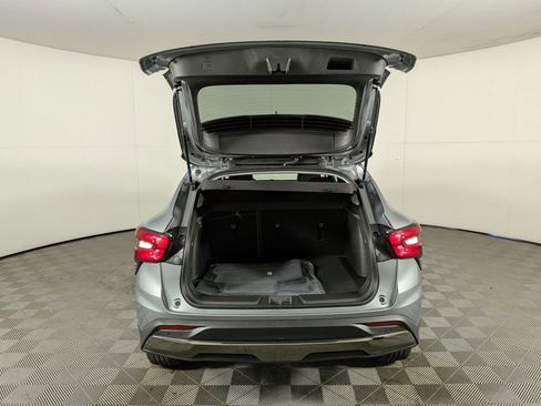 New 2025 Chevrolet Trax ACTIV w/ Driver Confidence Package image 9