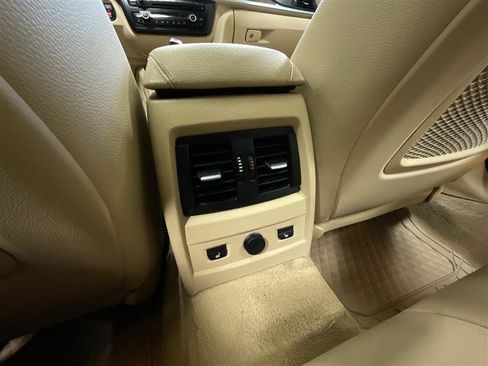 Used 2013 BMW 328i xDrive Sedan image 22