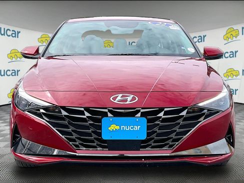 Used 2022 Hyundai Elantra Limited image 2