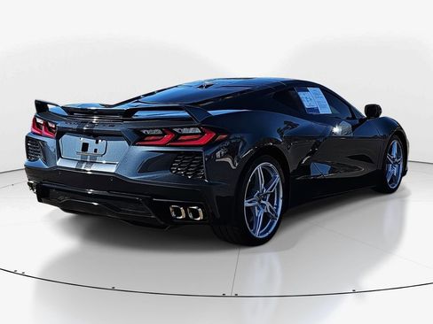 Used 2021 Chevrolet Corvette Stingray Preferred Cpe w/ Z51 Performance Package image 5