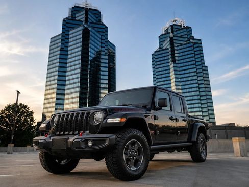 Used 2023 Jeep Gladiator Rubicon w/ Cold Weather Group AWD/4WD image 1