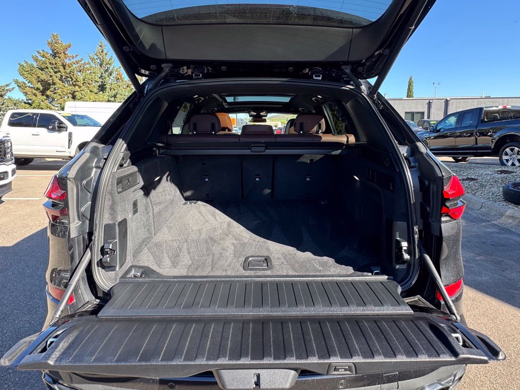 Used 2024 BMW X5 M60i AWD/4WD image 39
