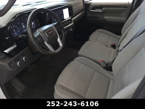 Used 2023 GMC Sierra 1500 SLE AWD/4WD image 9