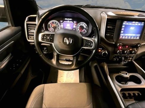 Used 2021 RAM 1500 Big Horn image 9