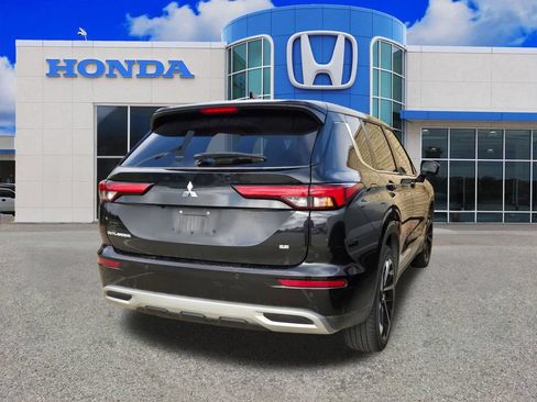 Used 2023 Mitsubishi Outlander SE FWD image 10