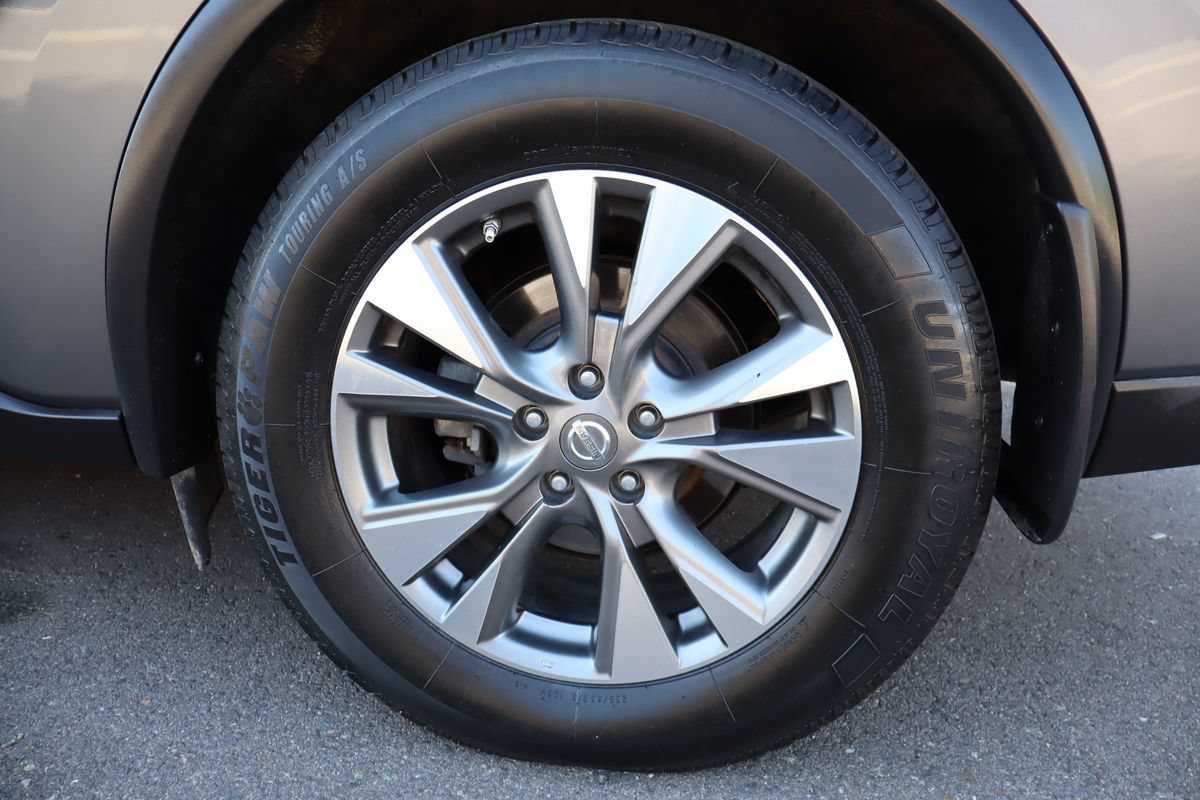 Used 2016 Nissan Murano SV AWD/4WD image 42