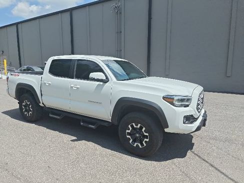 Used 2023 Toyota Tacoma TRD Off-Road w/ Advanced Technology Package AWD/4WD image 1