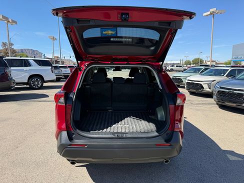 Used 2025 Toyota RAV4 LE AWD/4WD image 36