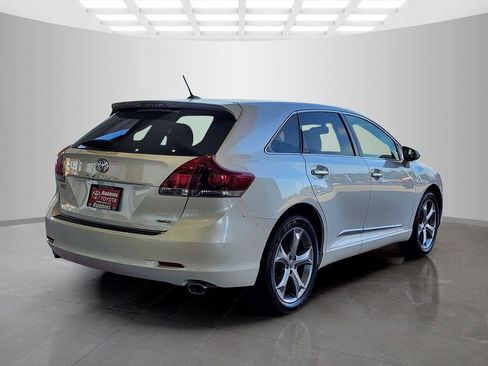 Used 2013 Toyota Venza Limited w/ Preferred Accessory Pkg #1 image 5