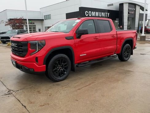 Certified 2022 GMC Sierra 1500 Elevation w/ LPO, Elevation Black Package image 4