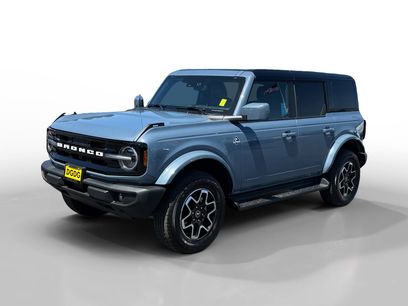 Certified 2025 Ford Bronco Outer Banks