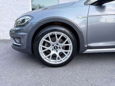 Used 2018 Volkswagen Golf Alltrack S AWD/4WD image 33