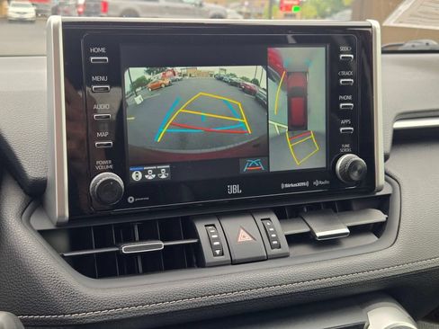 Used 2020 Toyota RAV4 Limited AWD/4WD image 37