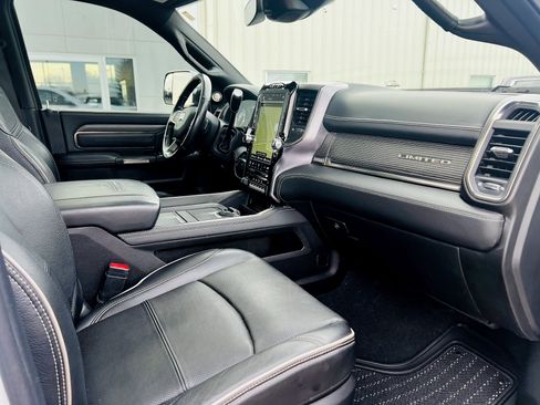 Used 2020 RAM 3500 Limited image 30