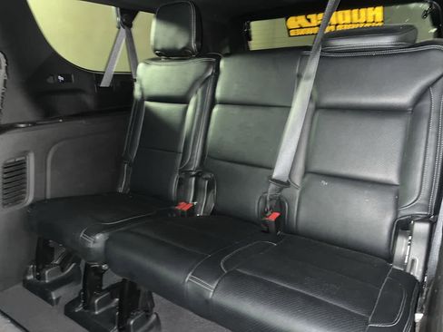 Used 2023 Chevrolet Suburban LS image 17