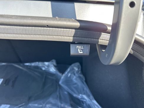 New 2026 Hyundai Elantra SEL Sport Premium image 25