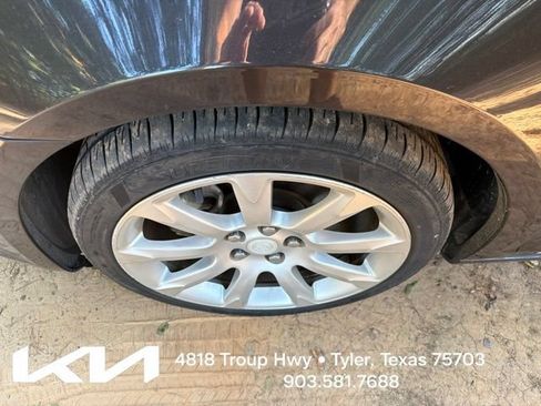 Used 2013 Buick LaCrosse Touring FWD image 4