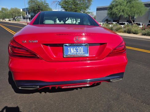 Used 2017 Mercedes-Benz SL 550 w/ Driver Assistance Package image 31