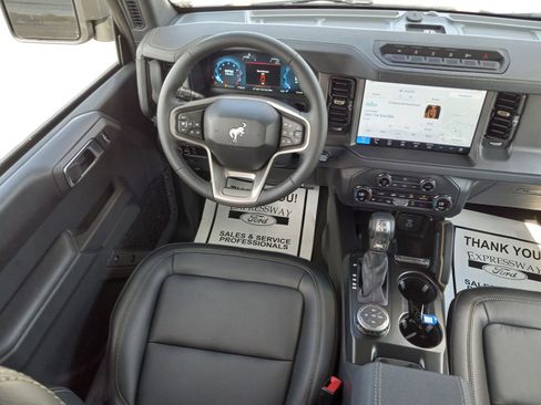 New 2025 Ford Bronco Badlands AWD/4WD image 13