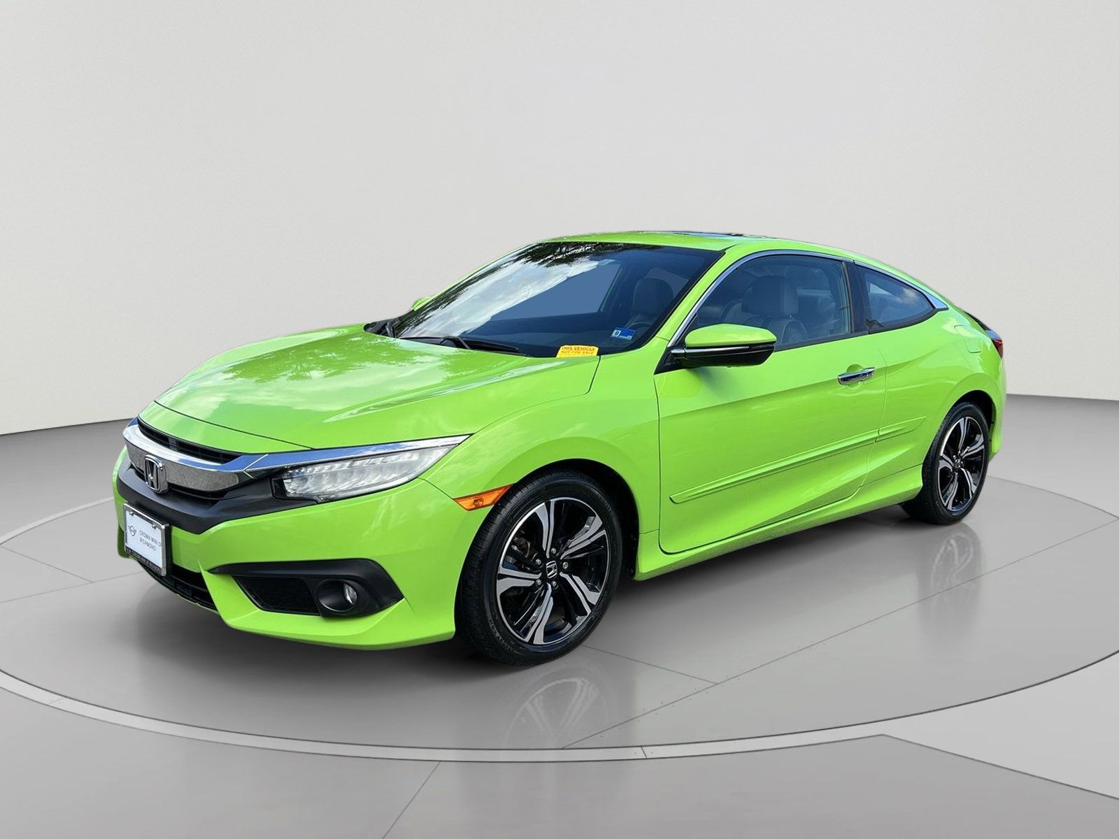 Used 2017 Honda Civic Touring image 1