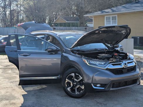 Used 2017 Honda CR-V Touring image 12
