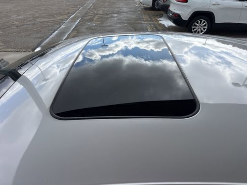 Used 2020 Lincoln MKZ Reserve w/ Elements Package image 12