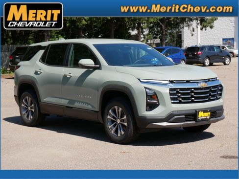 New 2026 Chevrolet Equinox LT w/ Convenience Package II image 1