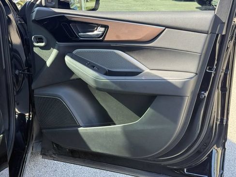 Used 2022 Acura MDX SH-AWD image 37