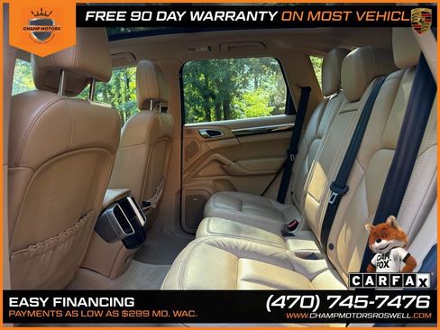 Used 2016 Porsche Cayenne AWD/4WD image 17